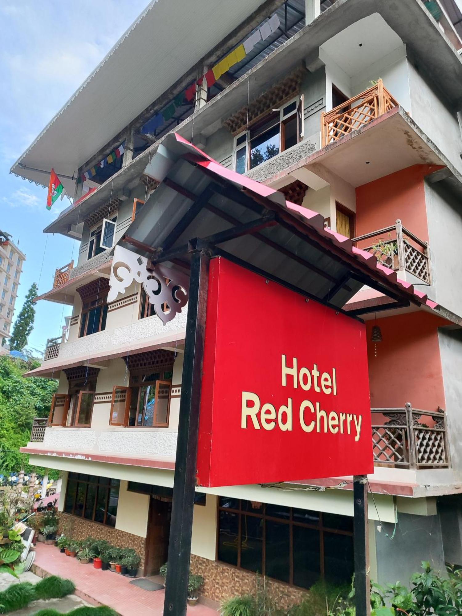 Hotel Red Cherry Pelling Esterno foto